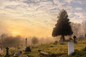 Cementerio en el Día de Todos los Santos